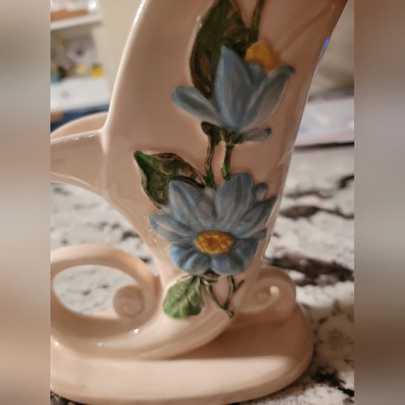 Vintage Hull art vase - Picture 1 of 3